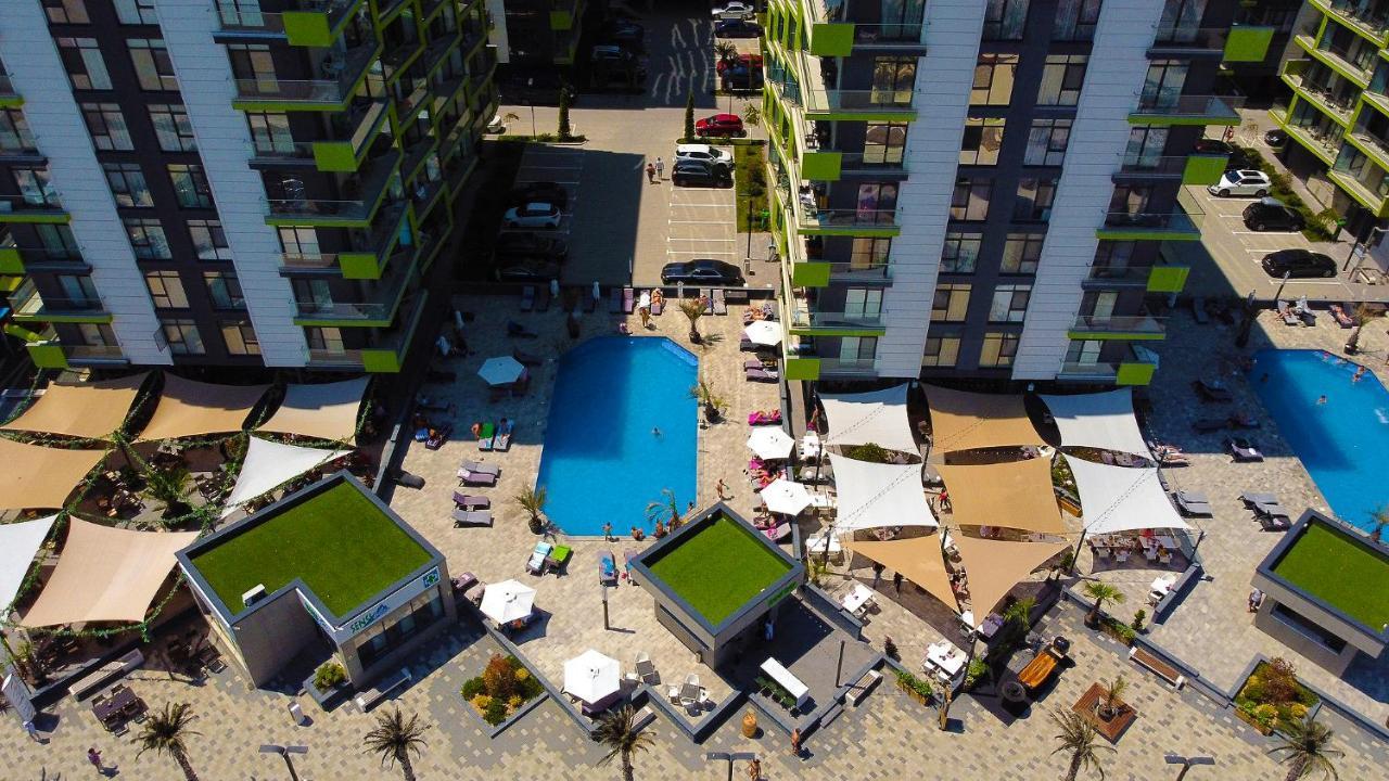 Rainbow Sea View Apartment Spa N Pool Resort - Parking Mamaia Eksteriør bilde