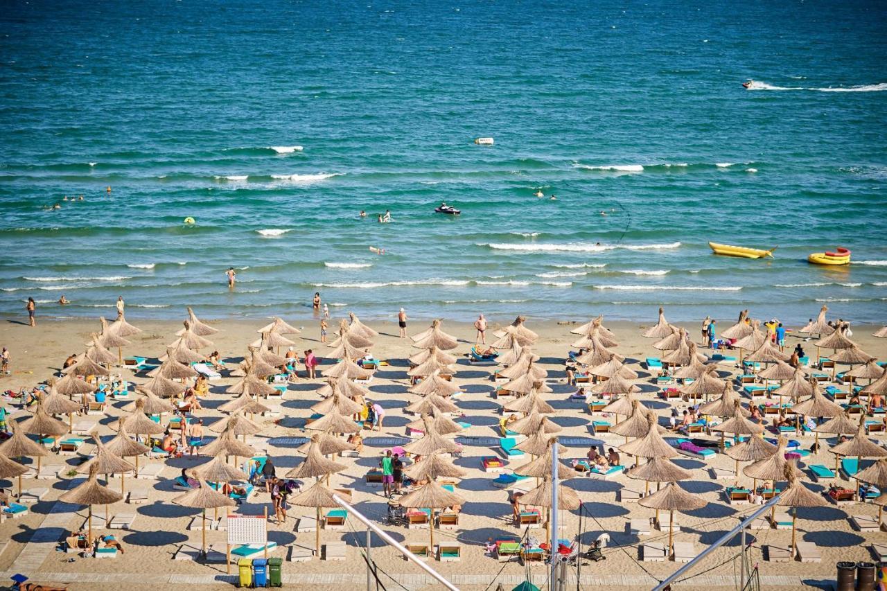 Rainbow Sea View Apartment Spa N Pool Resort - Parking Mamaia Eksteriør bilde