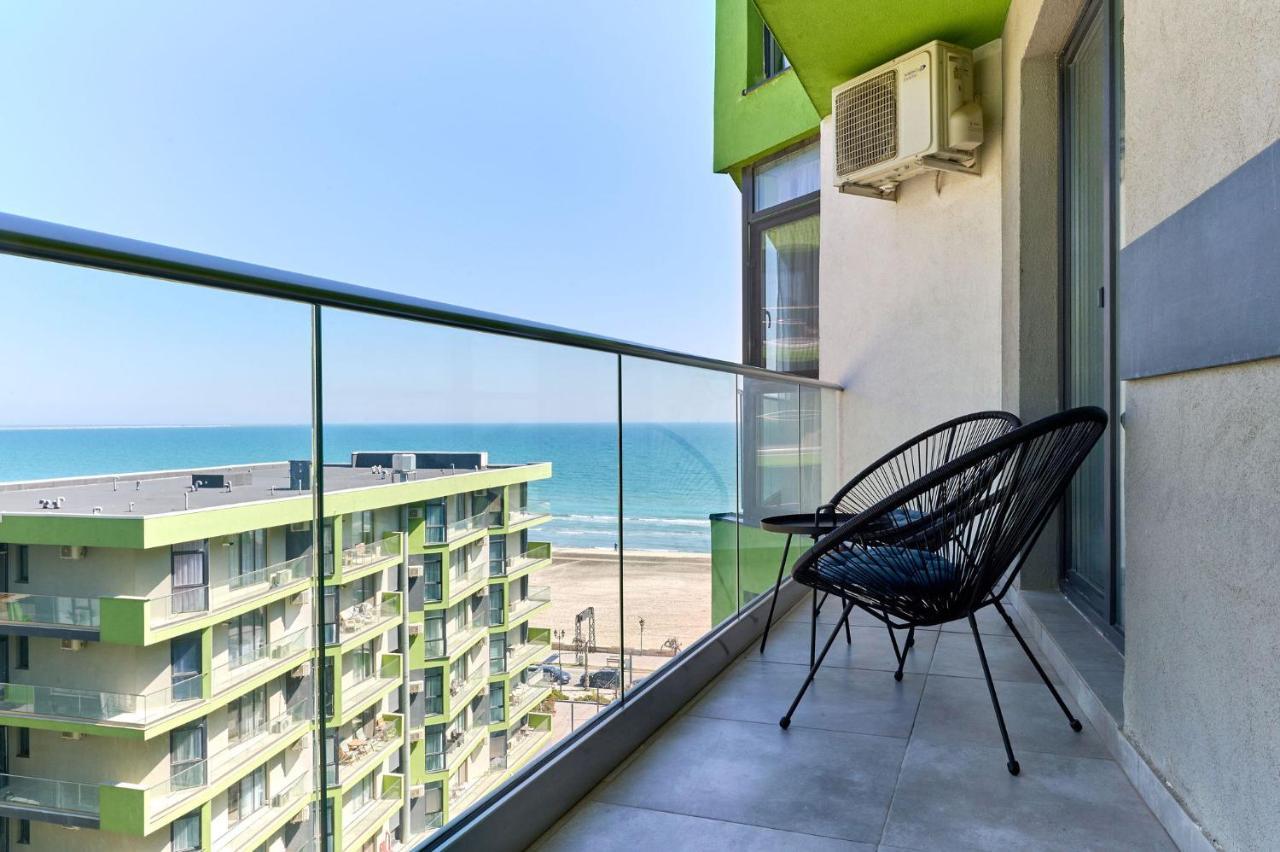 Rainbow Sea View Apartment Spa N Pool Resort - Parking Mamaia Eksteriør bilde