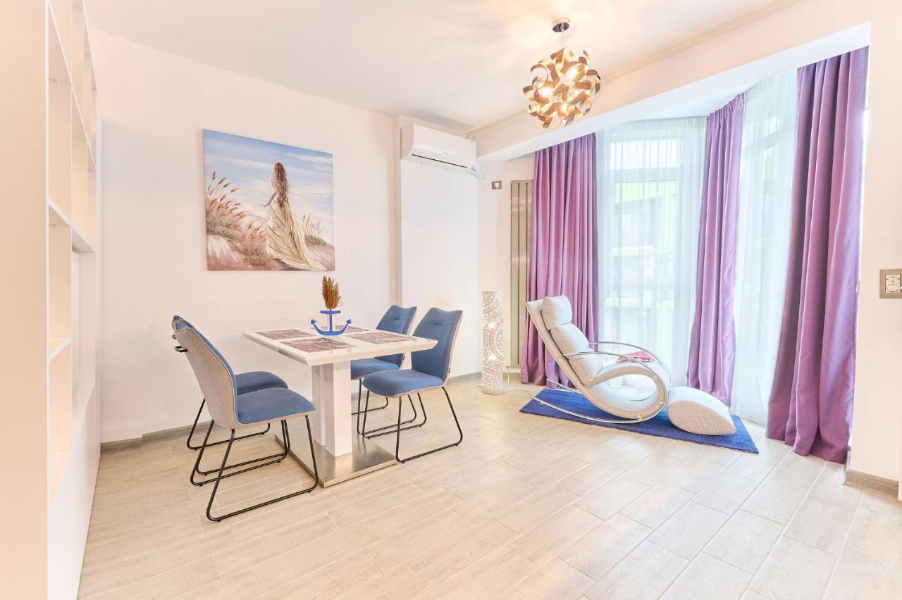 Rainbow Sea View Apartment Spa N Pool Resort - Parking Mamaia Eksteriør bilde