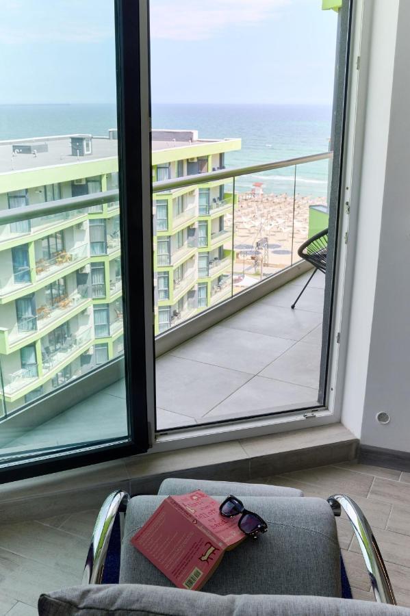 Rainbow Sea View Apartment Spa N Pool Resort - Parking Mamaia Eksteriør bilde