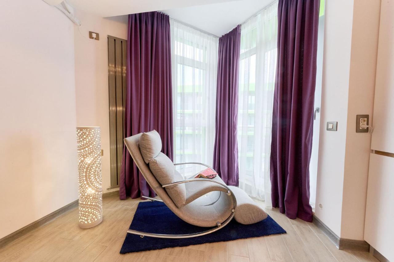 Rainbow Sea View Apartment Spa N Pool Resort - Parking Mamaia Eksteriør bilde