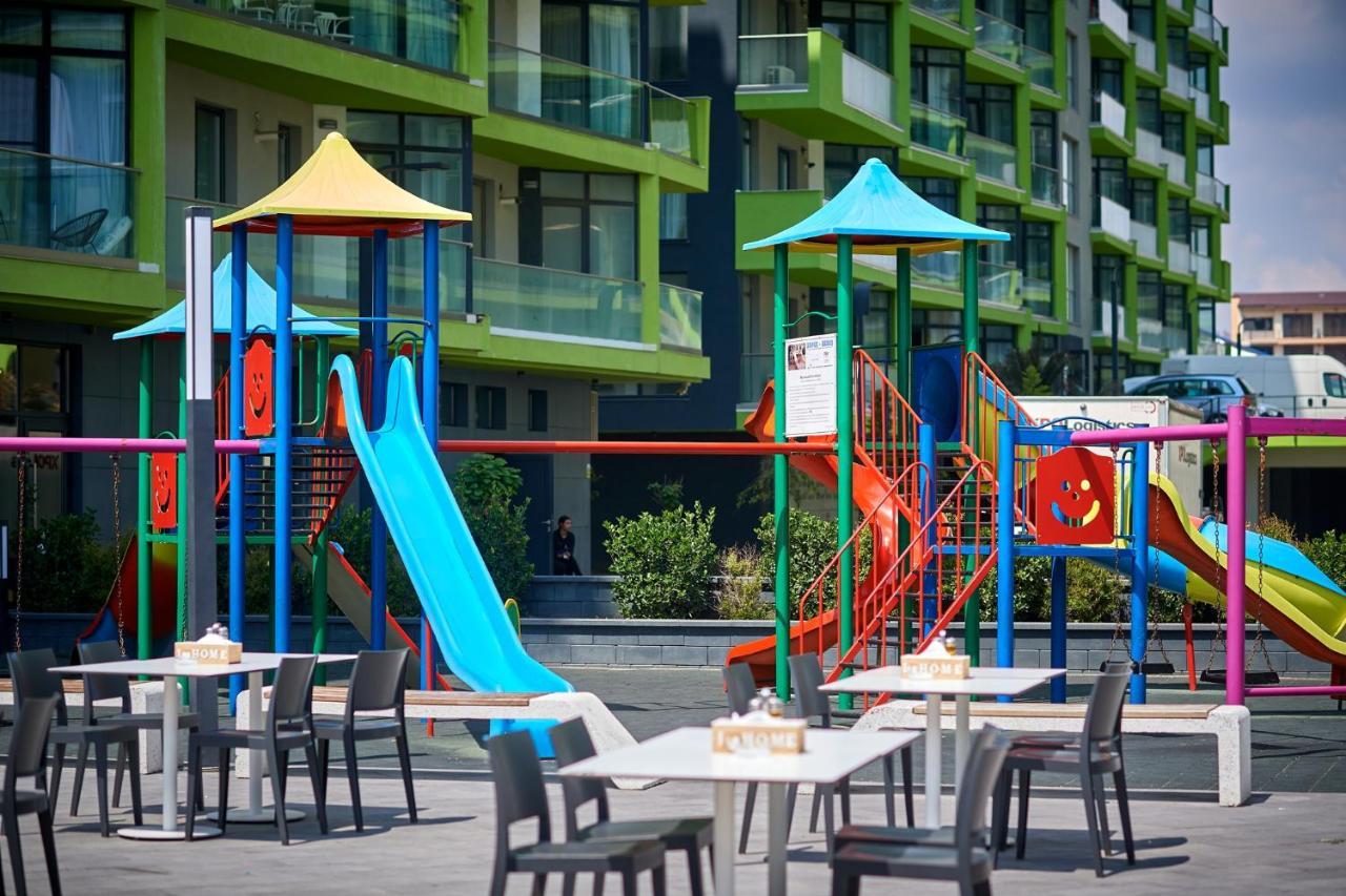 Rainbow Sea View Apartment Spa N Pool Resort - Parking Mamaia Eksteriør bilde