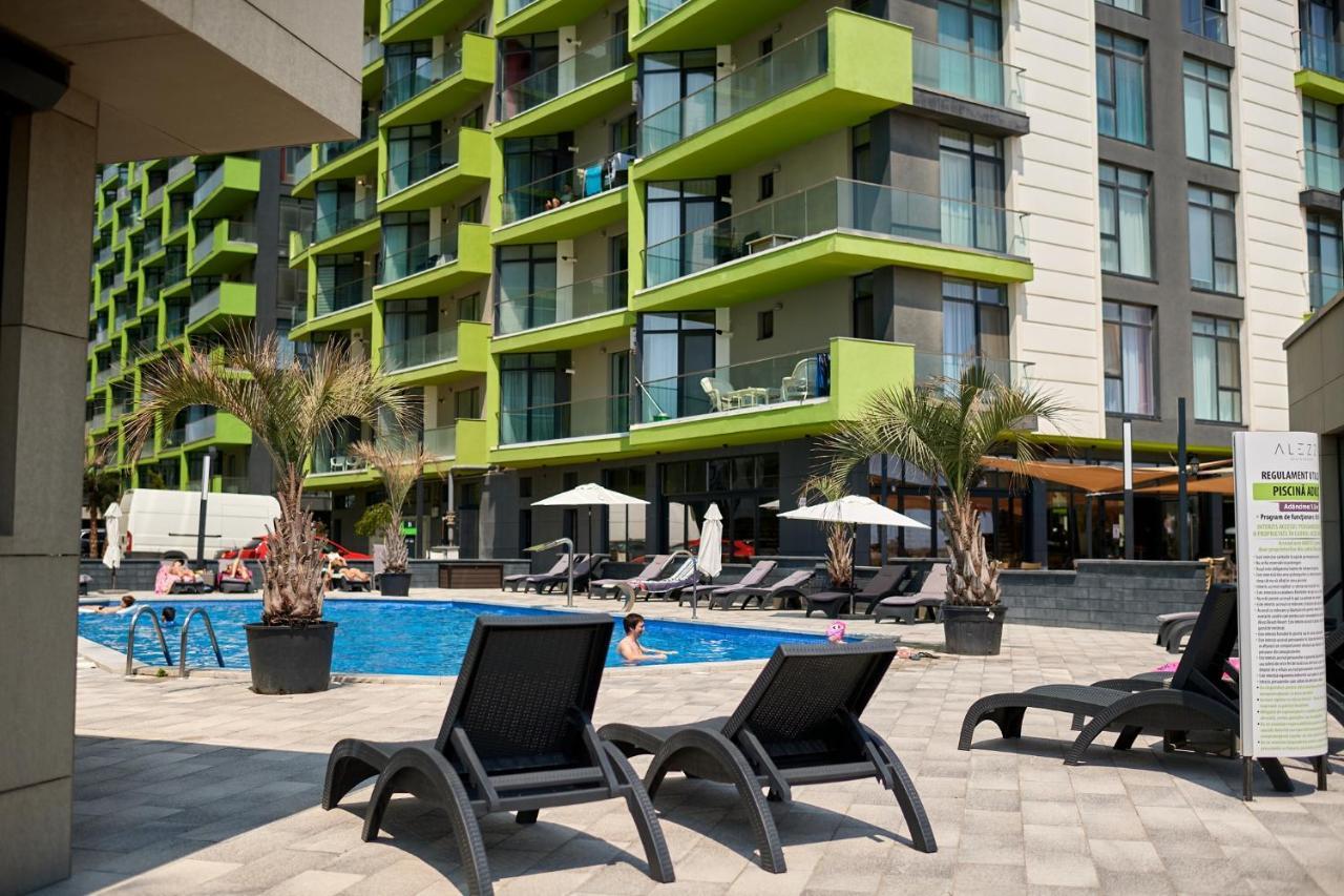 Rainbow Sea View Apartment Spa N Pool Resort - Parking Mamaia Eksteriør bilde
